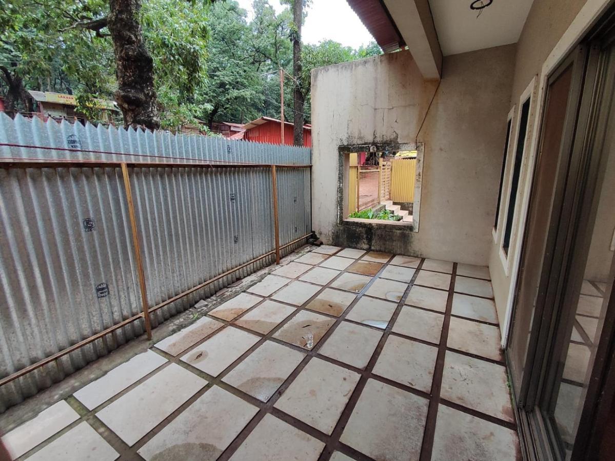 Nivritti Villa มาเทรัน ภายนอก รูปภาพ