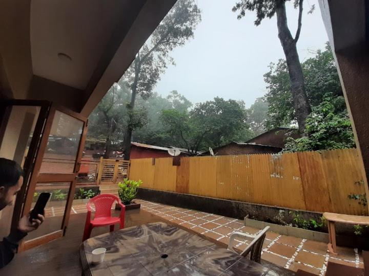 Nivritti Villa มาเทรัน ภายนอก รูปภาพ