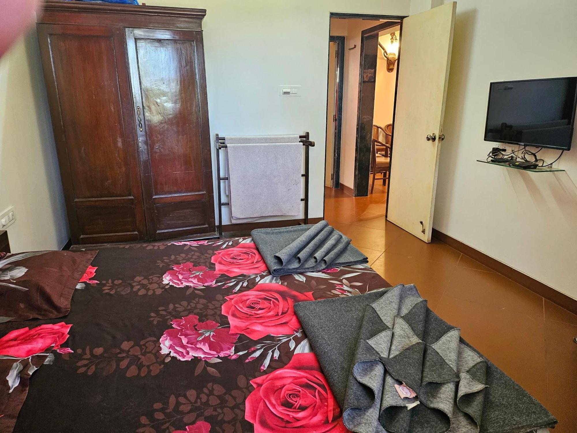 Nivritti Villa มาเทรัน ภายนอก รูปภาพ