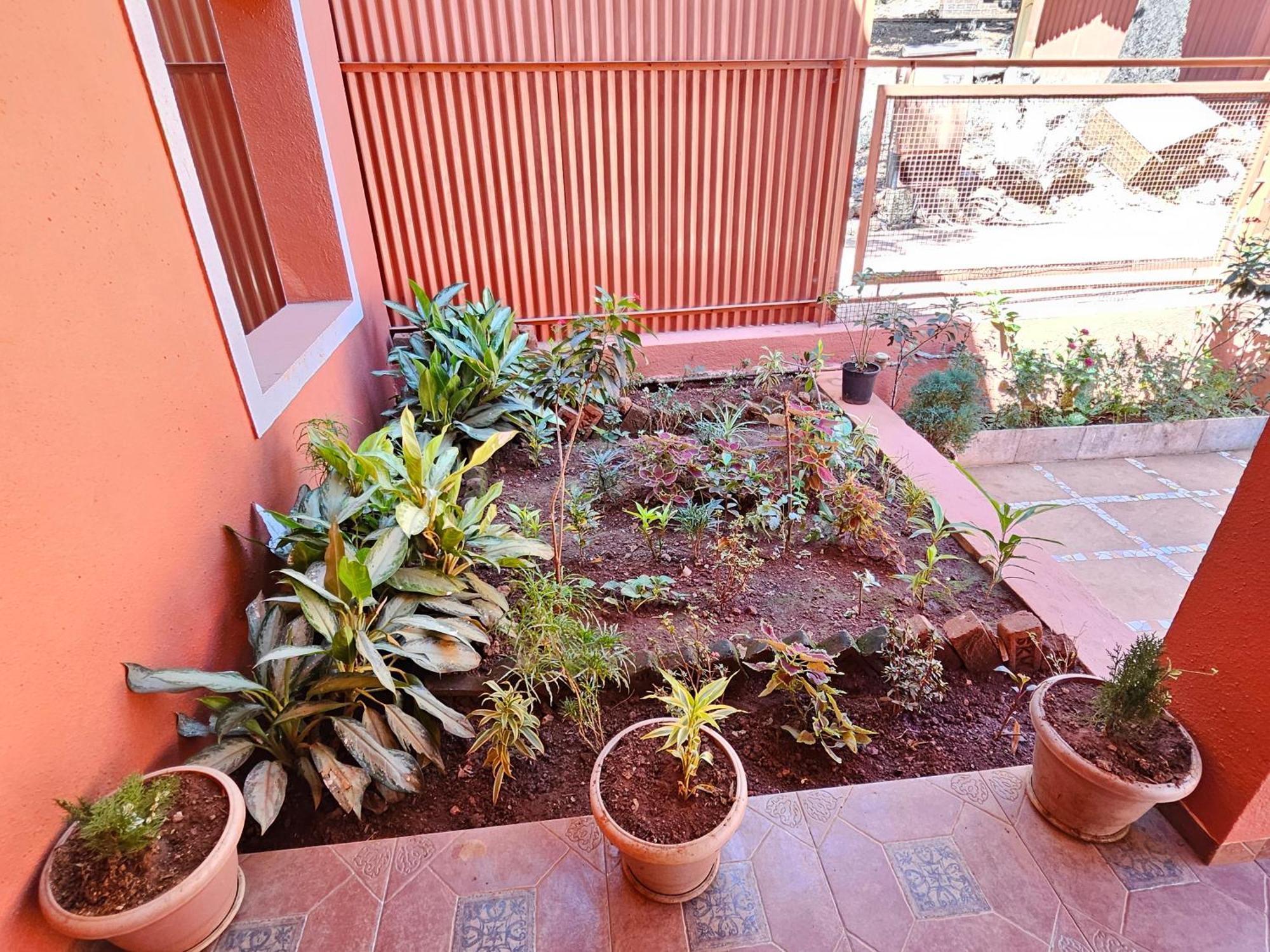 Nivritti Villa มาเทรัน ภายนอก รูปภาพ