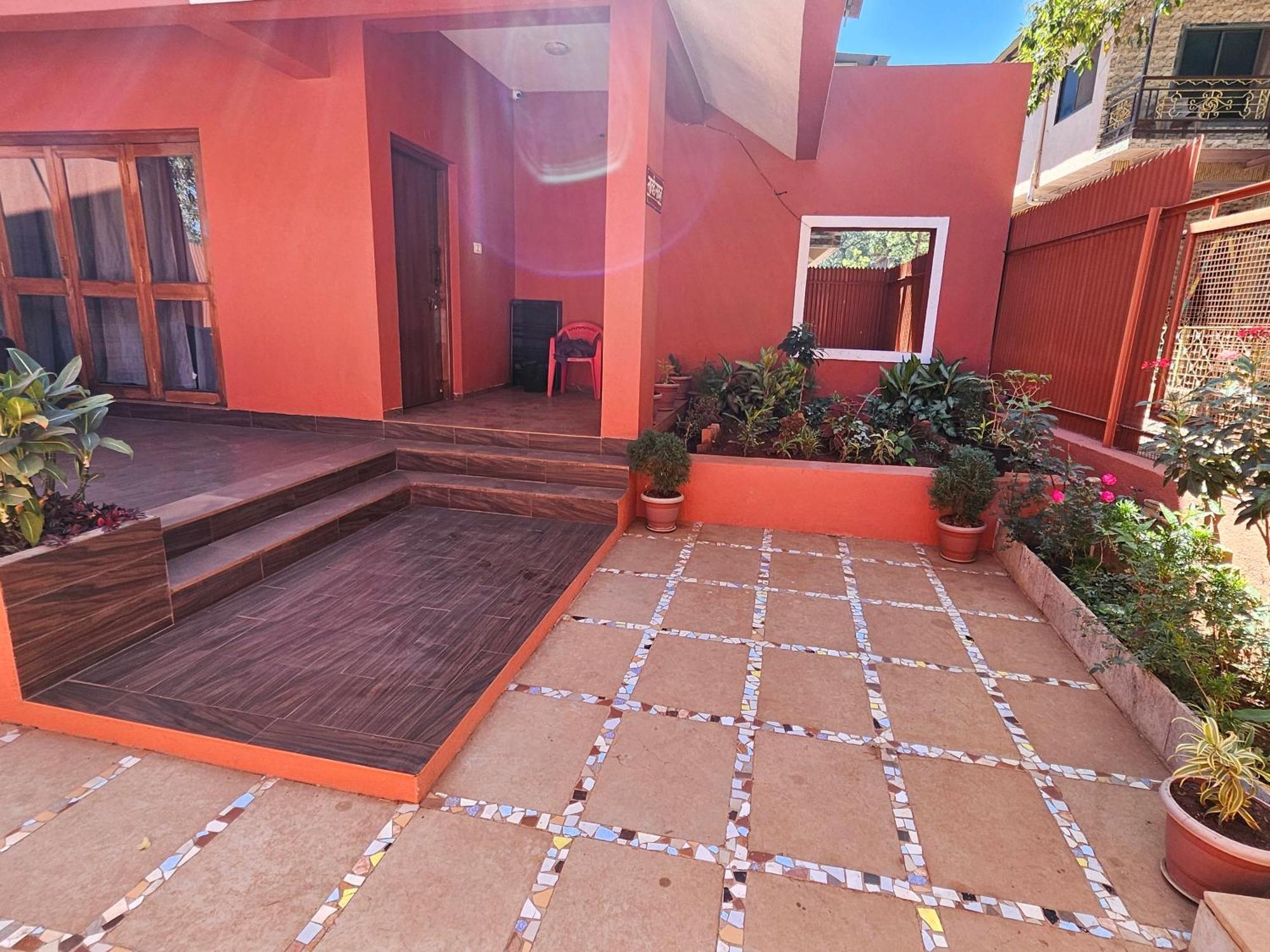 Nivritti Villa มาเทรัน ภายนอก รูปภาพ